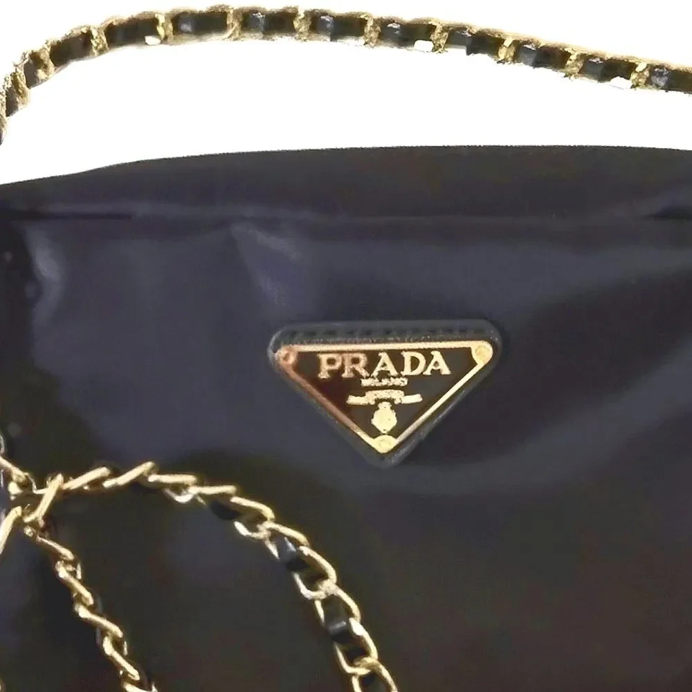 New black Small purse with Zipper and gold Chain belt should purs - Picture 15 of 15